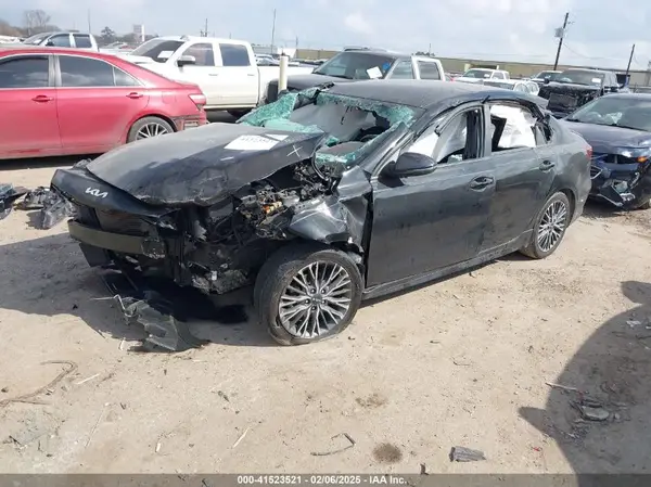 3KPF54ADXPE548674 2023 KIA FORTE - Image 2
