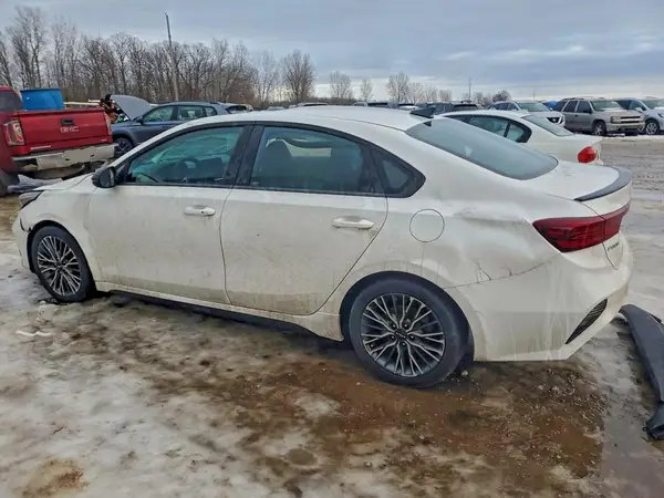 3KPF54ADXPE553342 2023 KIA FORTE - Image 2
