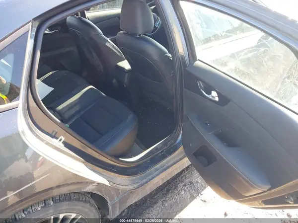 3KPF54ADXPE562218 2023 KIA FORTE - Image 8