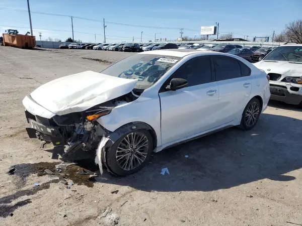 3KPF54ADXPE563532 2023 KIA FORTE - Image 1