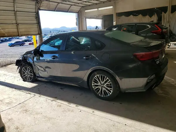3KPF54ADXPE567046 2023 KIA FORTE - Image 2