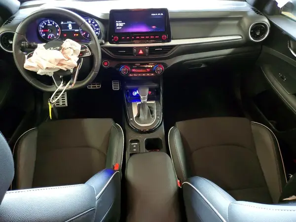 3KPF54ADXPE568908 2023 KIA FORTE - Image 8