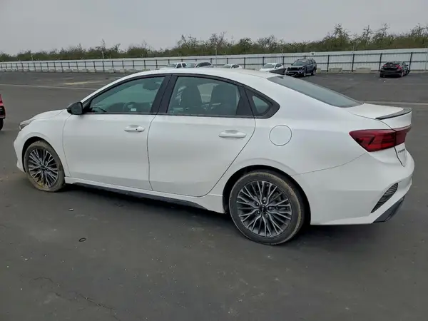 3KPF54ADXPE578029 2023 KIA FORTE - Image 2