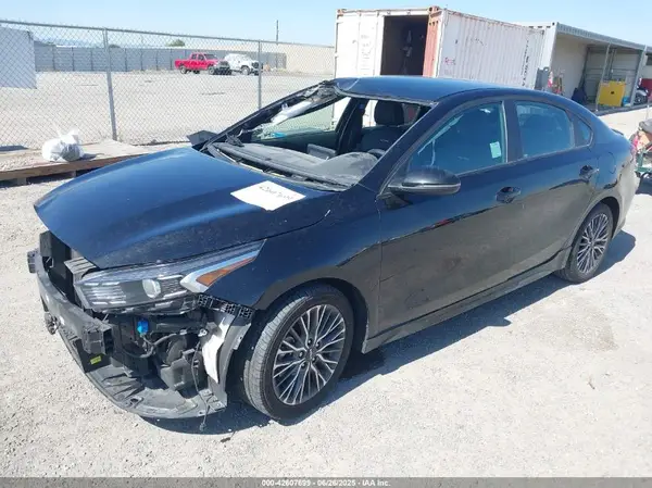 3KPF54ADXPE578239 2023 KIA FORTE - Image 2