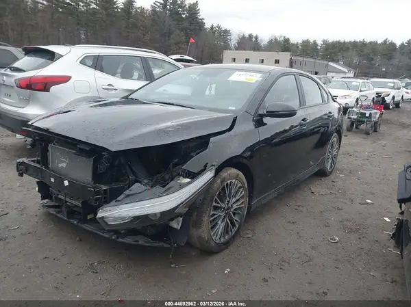 3KPF54ADXPE579813 2023 KIA FORTE - Image 2