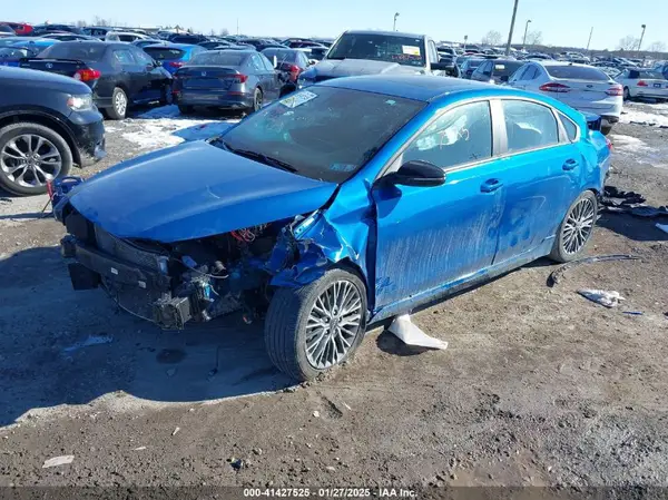 3KPF54ADXPE586115 2023 KIA FORTE - Image 2