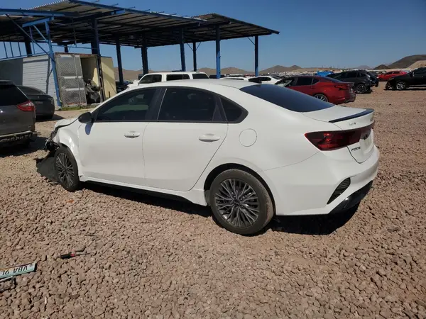 3KPF54ADXPE587913 2023 KIA FORTE - Image 2