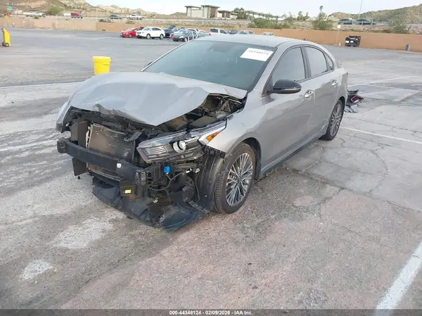 3KPF54ADXPE593081 2023 KIA FORTE - Image 2