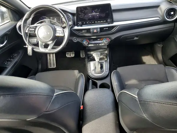 3KPF54ADXPE594098 2023 KIA FORTE - Image 8