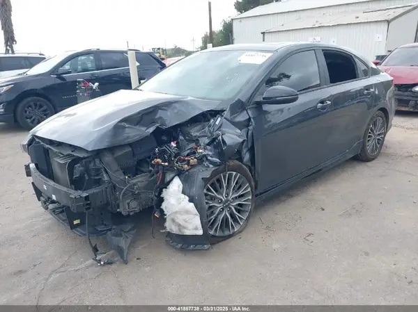 3KPF54ADXPE598362 2023 KIA FORTE - Image 2