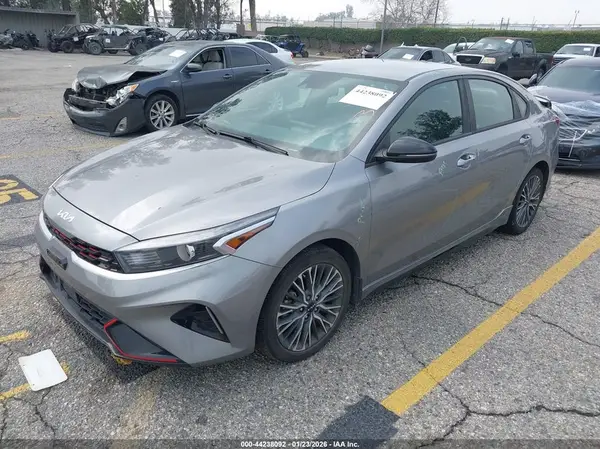 3KPF54ADXPE602815 2023 KIA FORTE - Image 2