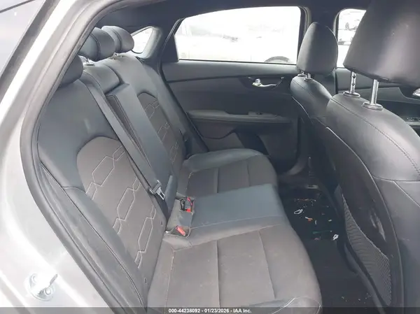 3KPF54ADXPE602815 2023 KIA FORTE - Image 8