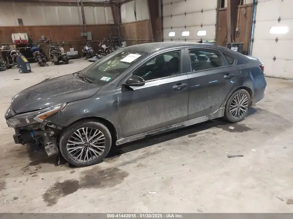 3KPF54ADXPE603821 2023 KIA FORTE - Image 2