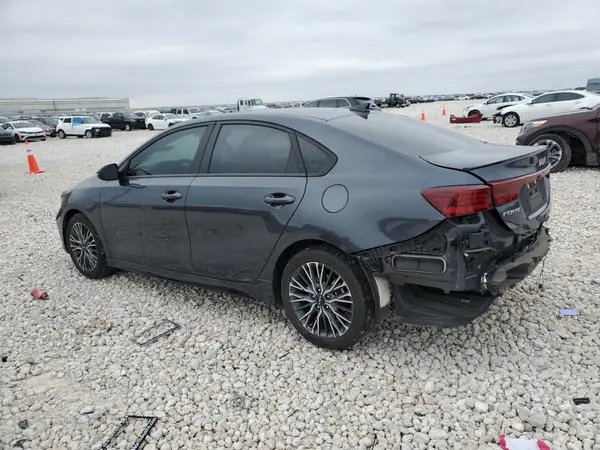 3KPF54ADXPE604354 2023 KIA FORTE - Image 2