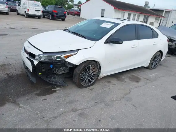 3KPF54ADXPE608260 2023 KIA FORTE - Image 2