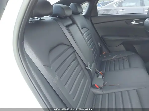 3KPF54ADXPE608260 2023 KIA FORTE - Image 8