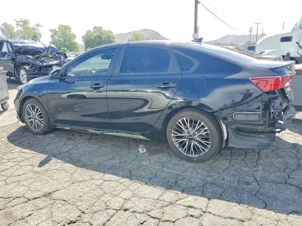 3KPF54ADXPE617928 2023 KIA FORTE - Image 2
