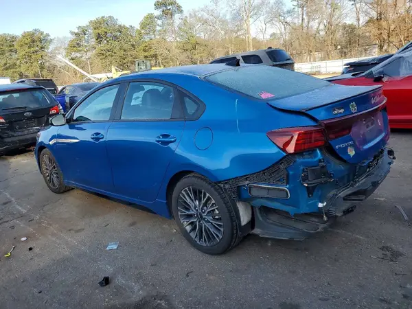 3KPF54ADXPE620490 2023 KIA FORTE - Image 2