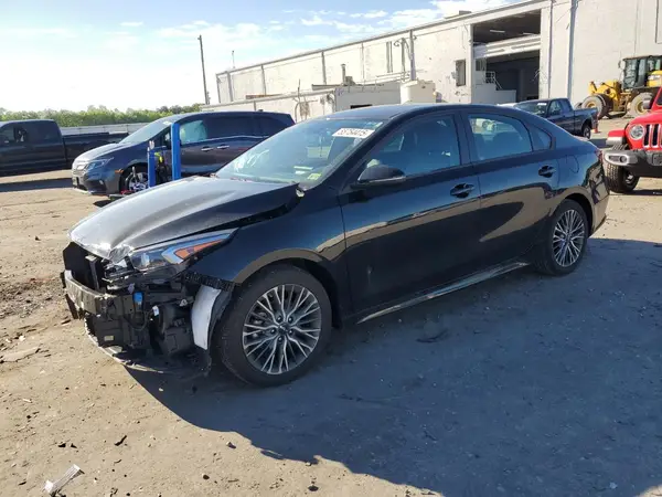 3KPF54ADXPE637158 2023 KIA FORTE - Image 1