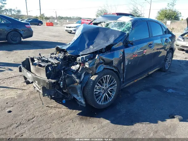 3KPF54ADXPE638052 2023 KIA FORTE - Image 2