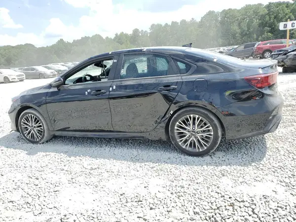 3KPF54ADXPE639296 2023 KIA FORTE - Image 2