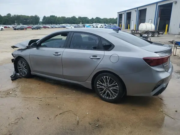 3KPF54ADXPE640349 2023 KIA FORTE - Image 2