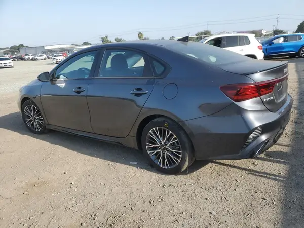 3KPF54ADXPE647141 2023 KIA FORTE - Image 2