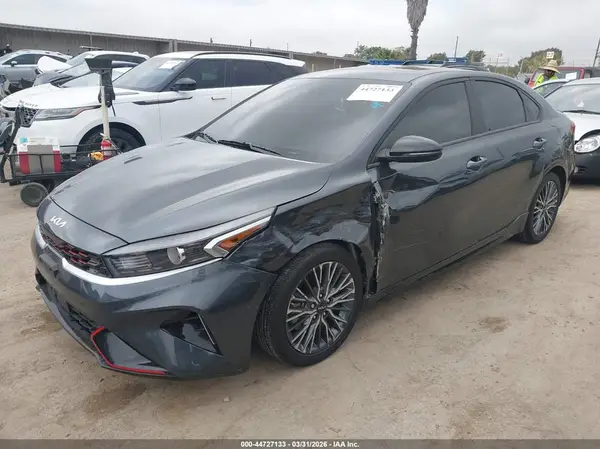 3KPF54ADXPE647267 2023 KIA FORTE - Image 2