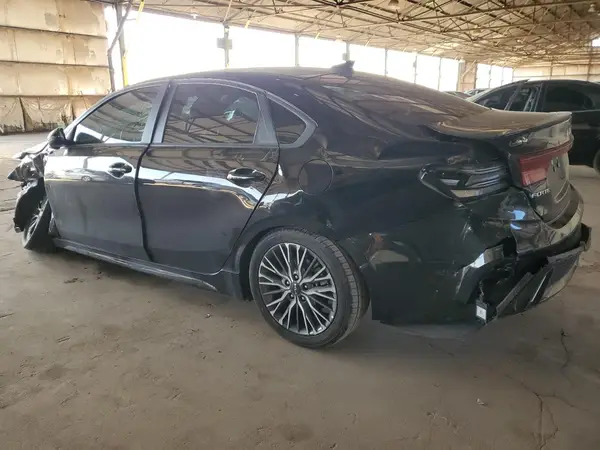 3KPF54ADXPE648046 2023 KIA FORTE - Image 2