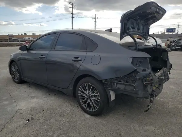 3KPF54ADXPE648404 2023 KIA FORTE - Image 2