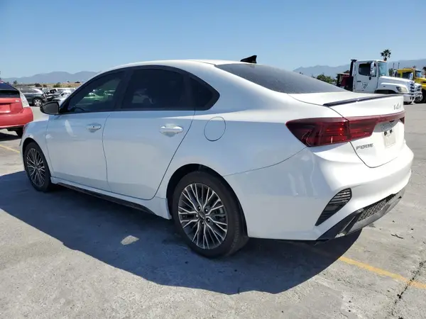 3KPF54ADXPE649701 2023 KIA FORTE - Image 2