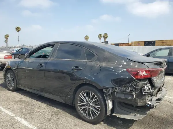 3KPF54ADXPE651853 2023 KIA FORTE - Image 2