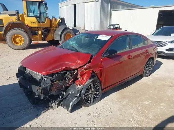 3KPF54ADXPE653893 2023 KIA FORTE - Image 2