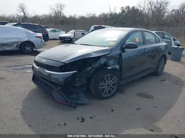 3KPF54ADXPE664859 2023 KIA FORTE - Image 2