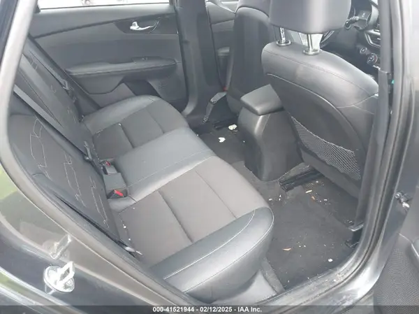 3KPF54ADXPE664859 2023 KIA FORTE - Image 8