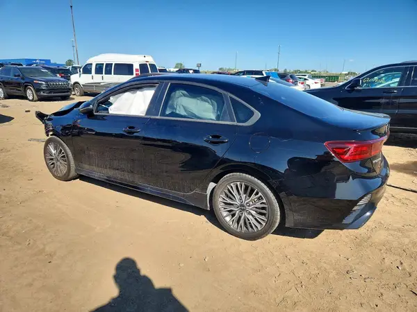 3KPF54ADXPE674727 2023 KIA FORTE - Image 2