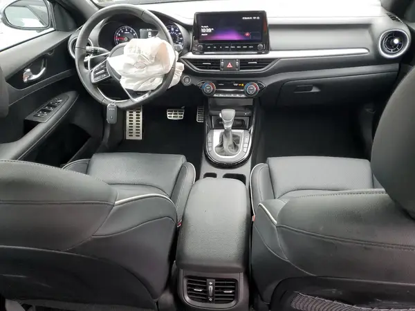 3KPF54ADXRE689473 2024 KIA FORTE - Image 8
