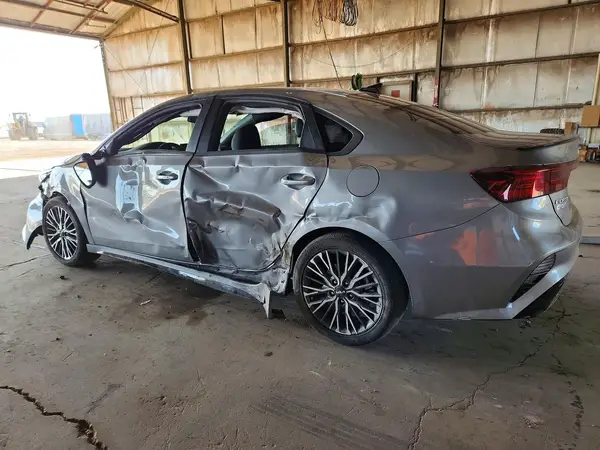 3KPF54ADXRE699405 2024 KIA FORTE - Image 2
