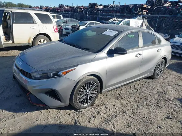 3KPF54ADXRE702349 2024 KIA FORTE - Image 2