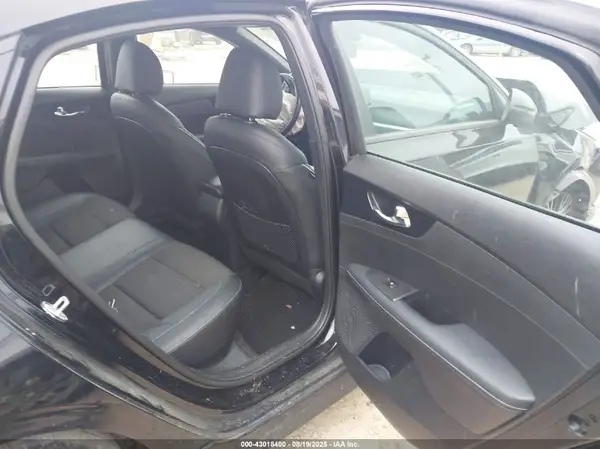 3KPF54ADXRE712878 2024 KIA FORTE - Image 8