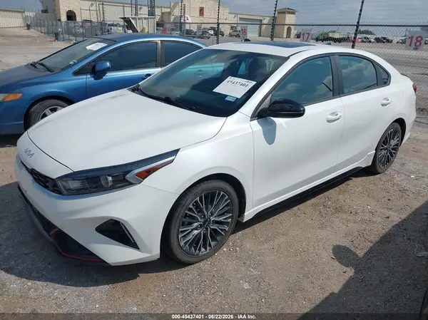 3KPF54ADXRE718180 2024 KIA FORTE - Image 2