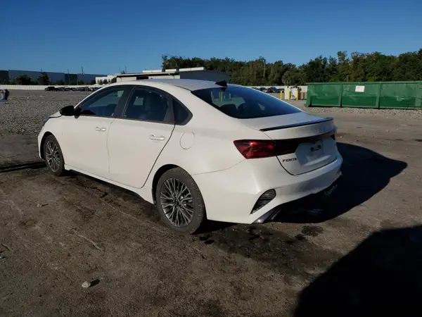 3KPF54ADXRE725114 2024 KIA FORTE - Image 2