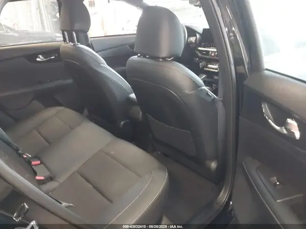 3KPF54ADXRE742043 2024 KIA FORTE - Image 8