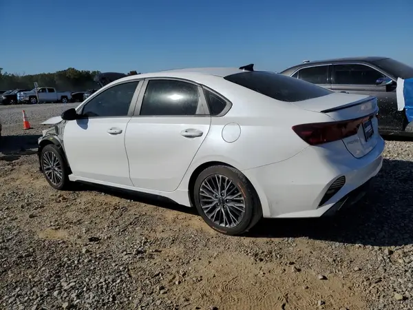 3KPF54ADXRE745251 2024 KIA FORTE - Image 2