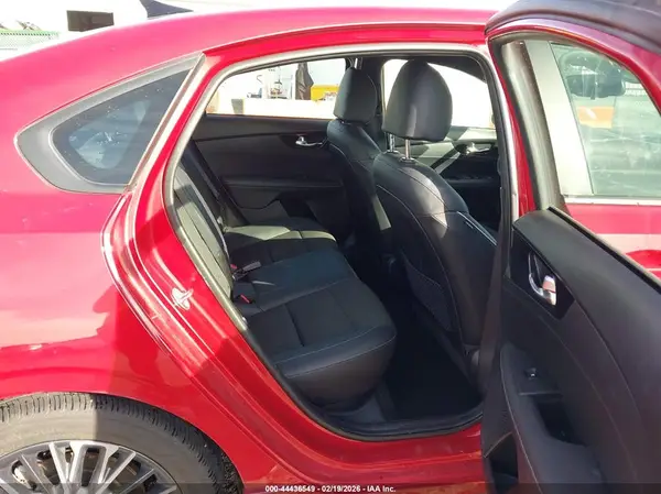 3KPF54ADXRE748053 2024 KIA FORTE - Image 8