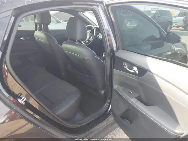3KPF54ADXRE754516 2024 KIA FORTE - Image 8