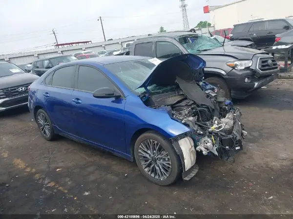 3KPF54ADXRE758646 2024 KIA FORTE - Image 1
