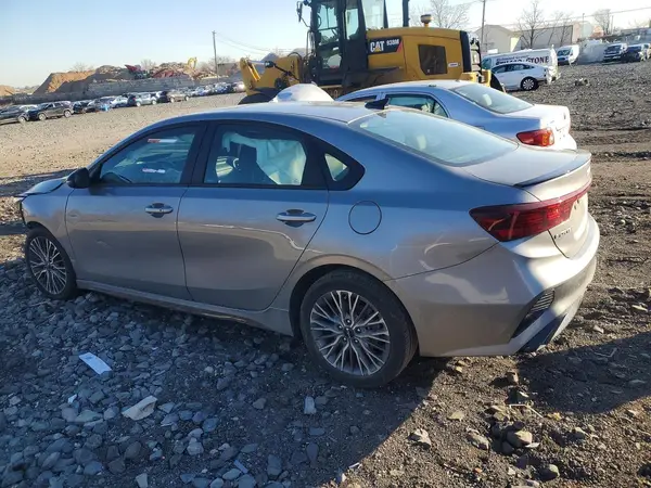 3KPF54ADXRE761322 2024 KIA FORTE - Image 2
