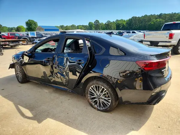 3KPF54ADXRE763250 2024 KIA FORTE - Image 2