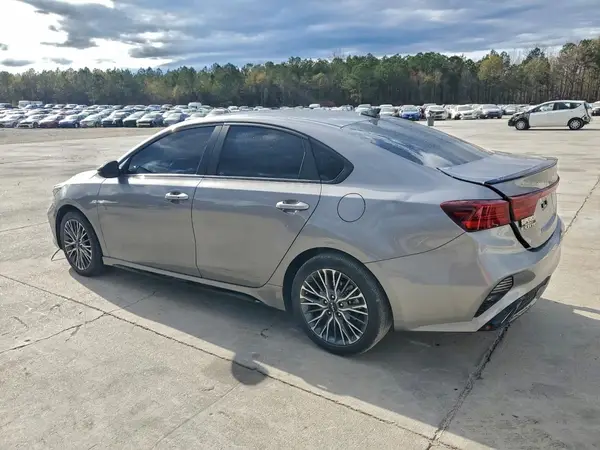 3KPF54ADXRE771462 2024 KIA FORTE - Image 2